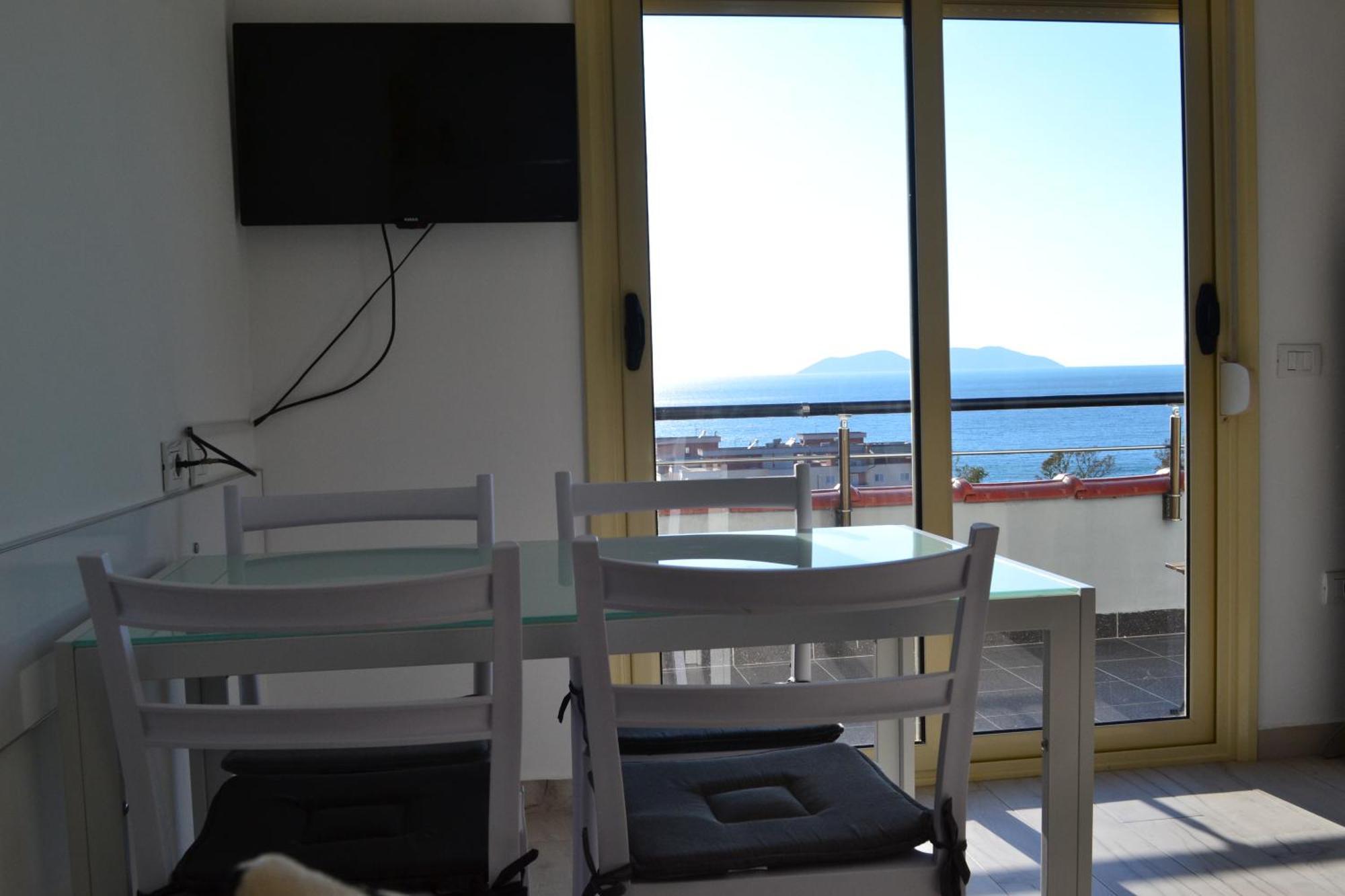 Seaview Penthouse Terrace & Garage Lejlighed Vlorë Eksteriør billede