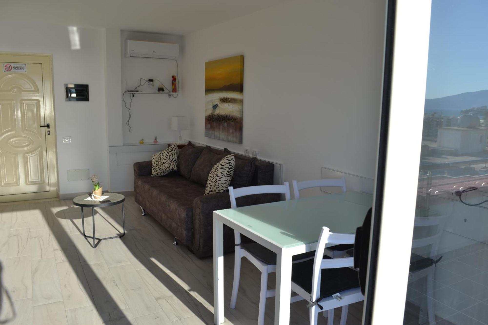 Seaview Penthouse Terrace & Garage Lejlighed Vlorë Eksteriør billede