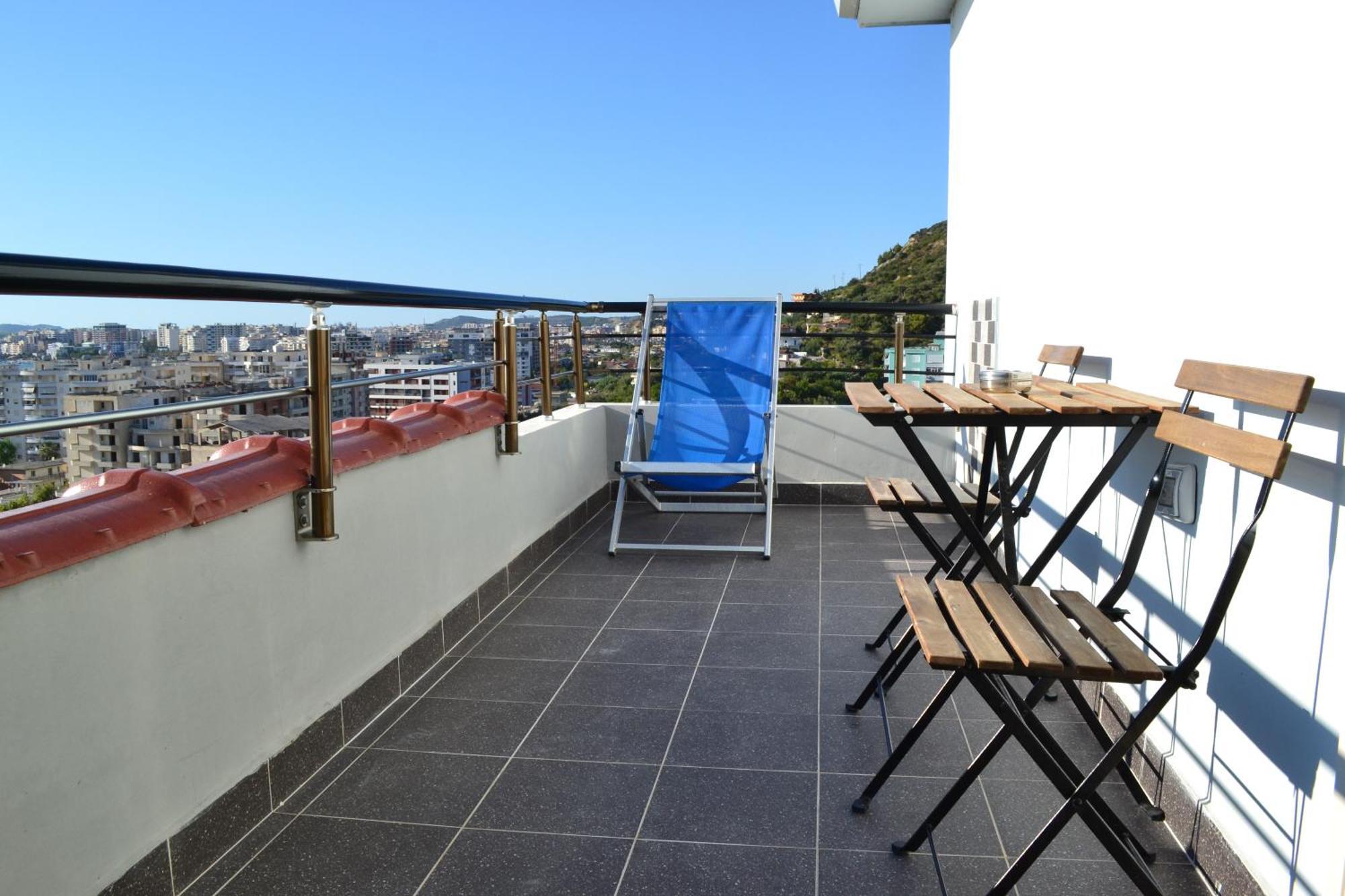 Seaview Penthouse Terrace & Garage Lejlighed Vlorë Eksteriør billede